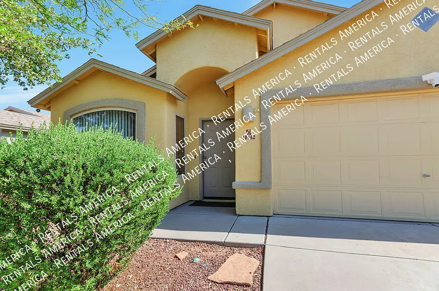 4 bedroom, 2 bath off Houghton — Photo 4