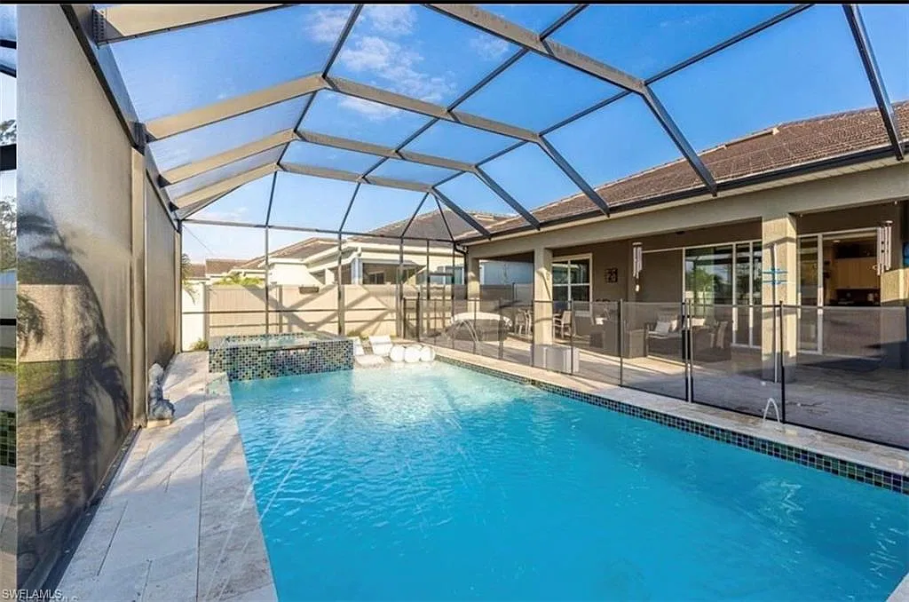 4 bed, 3.5 bath, 3096 sqft, $6,500 — Photo 2