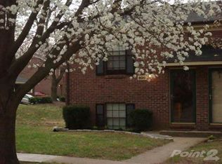 820 Spring Meadows Dr, Lexington, KY 40504