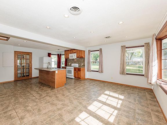 5th image of 7191 S 37th PLACE