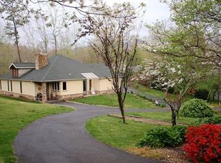 610 Allen Ln, Gatlinburg, TN 37738