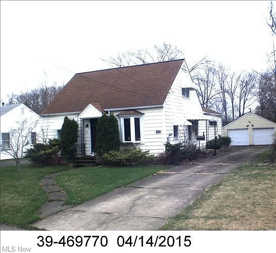 1828 Lexington Ave NW photo 1