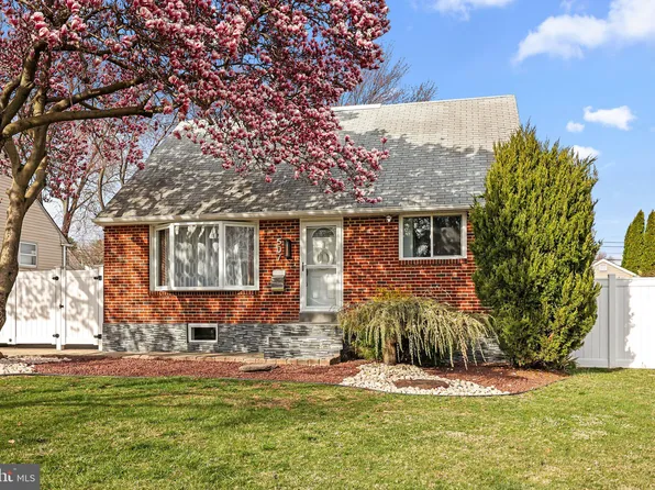 507 Burgess St, Philadelphia, PA 19116