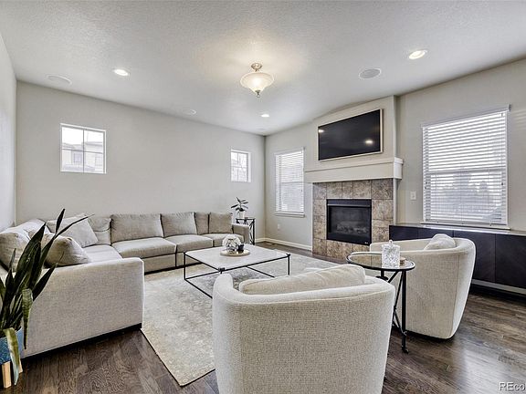 4th image of 2308 S Orchard Way