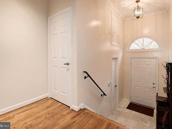 5th image of 1450 McLean Mews Ct