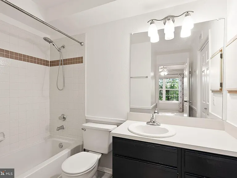 3313 Wyndham Cir #3209 — Photo 14