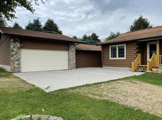 20624 Pilgrim Rd, Chadwick, IL 61014