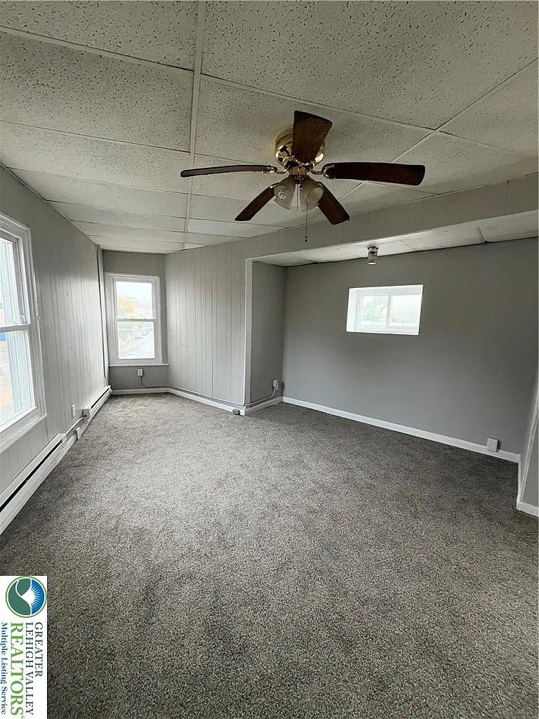 1 bed, 1.0 bath, 700 sqft, $1,000 — Photo 3