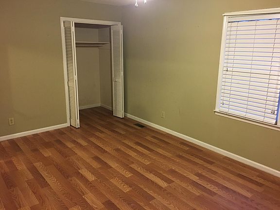 3rd image of 119 Rollingwood Dr #119