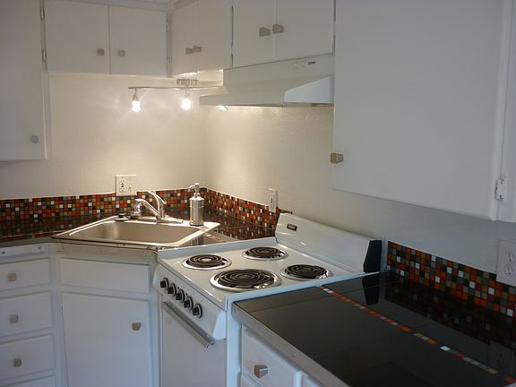3rd image of 300 S Cooper St APT 301