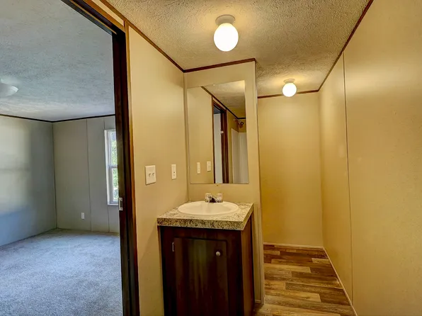 2748 Clineland Rd, Cherryville, NC