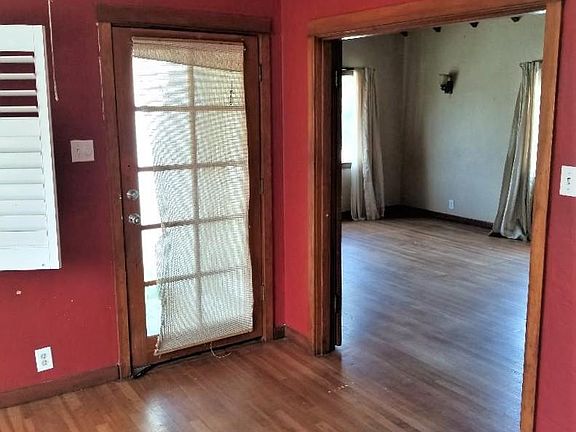 5th image of 419 Palo Verde Ave