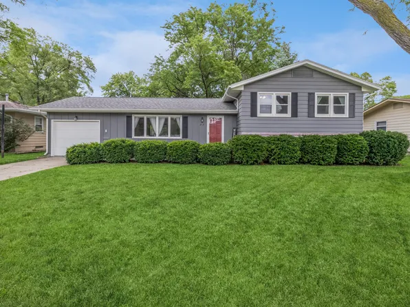 815 Narland Dr, Ames, IA 50010
