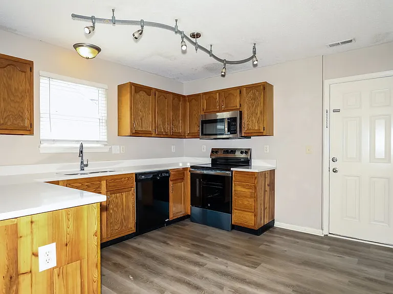 5904 Minden Dr — Photo 8