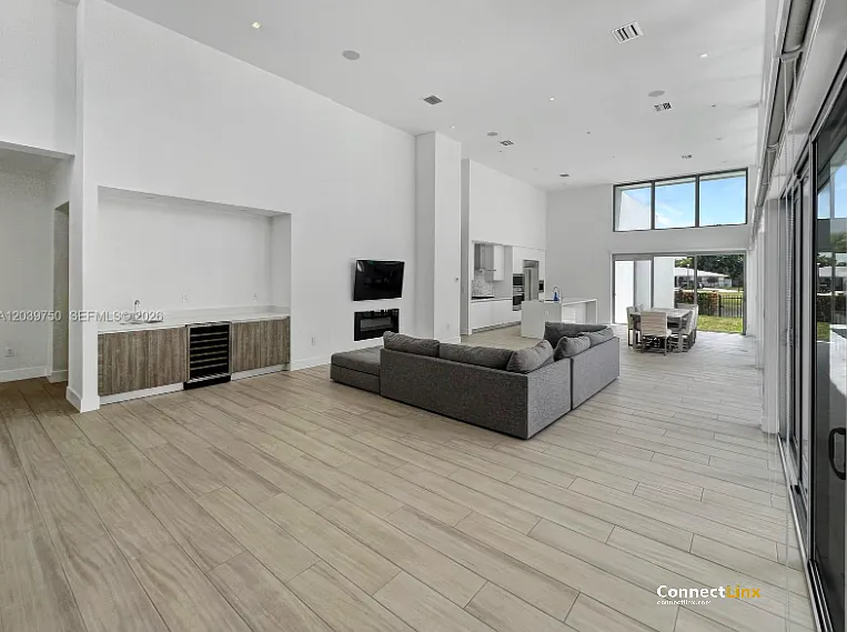 16582 Botaniko Dr S — Photo 16
