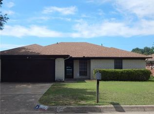 3537 Wedgworth Rd S, Fort Worth, TX 76133