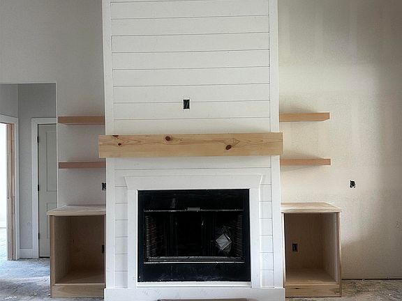3rd image of 7043 Star Dust Ln