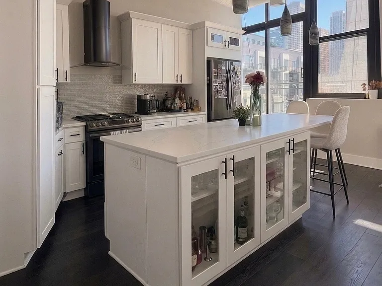 843 W Adams St #5 — Photo 6