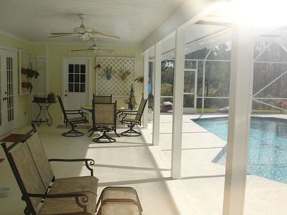 pool/porch