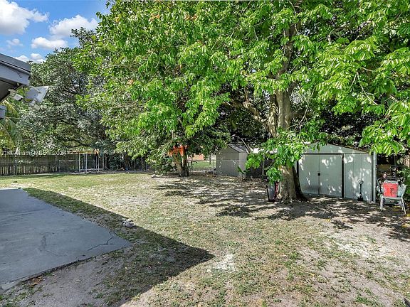 4th image of 19140 NW 6th Ct