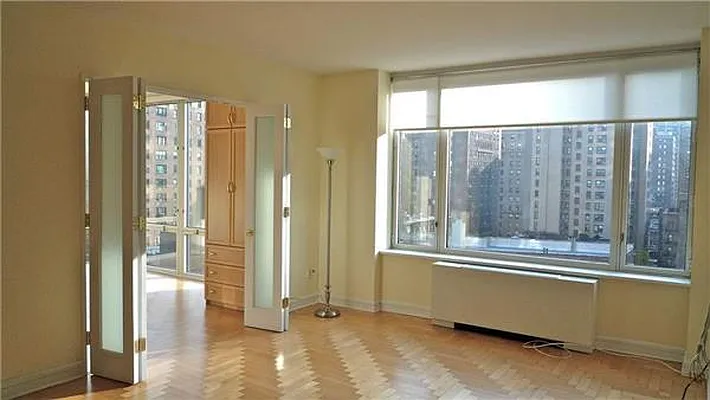 Rented by R New York | media 1