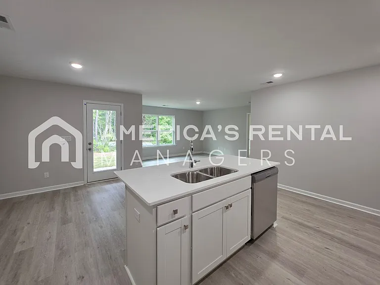 10319 Squires Way — Photo 27