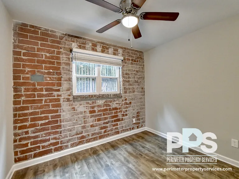 221 Lampkin St NE #8 — Photo 10