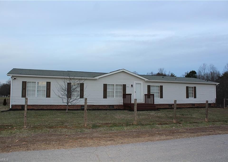 1st image of 110 Yorkshire Dr