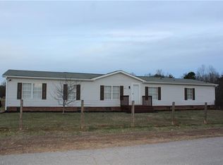 110 Yorkshire Dr, Reidsville, NC 27320