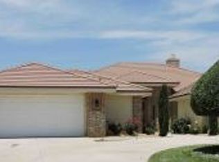 19252 Kanbridge St, Apple Valley, CA 92308