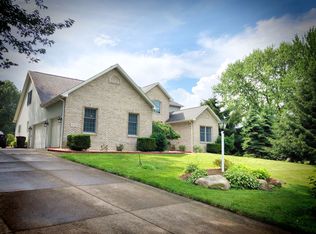 4829 Echolake Dr NW, North Canton, OH 44720