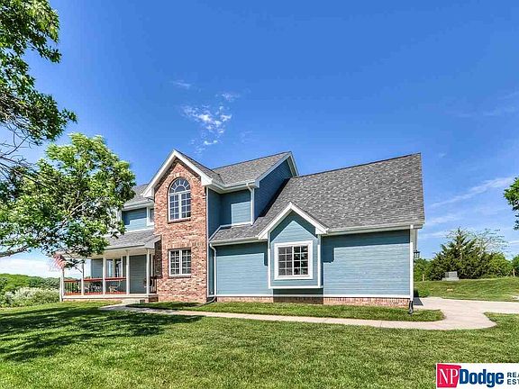 2nd image of 22915 Daboll Cir