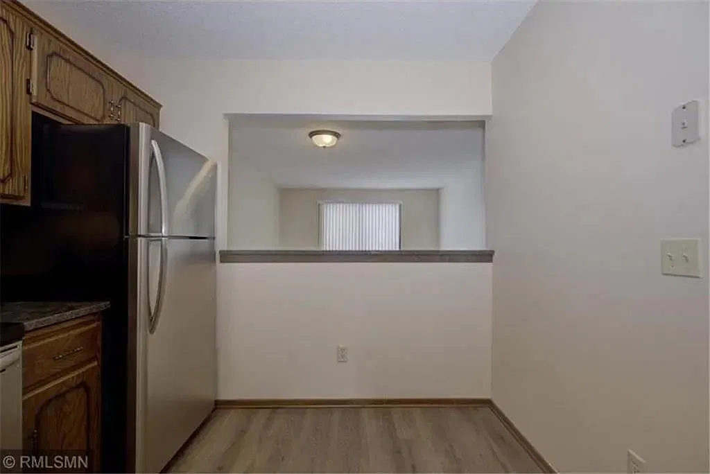2 bed, 1200 sqft, $2,000 — Photo 4