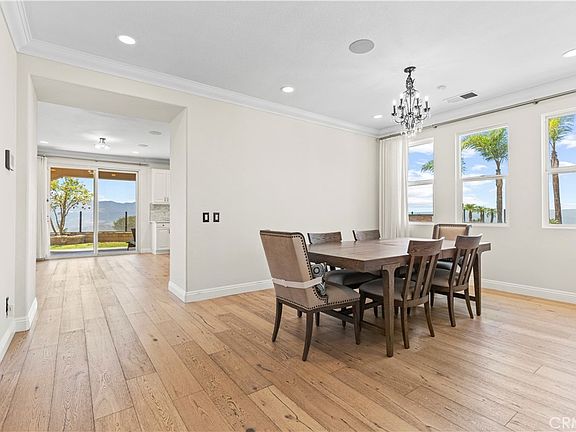 4th image of 18458 Lakepointe Dr
