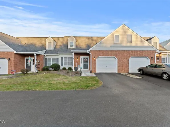 1725 W Lakeview Dr Unit 62, Johnson City, TN 37601