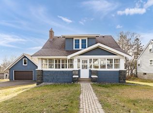 422 E Oxford St, Duluth, MN 55803