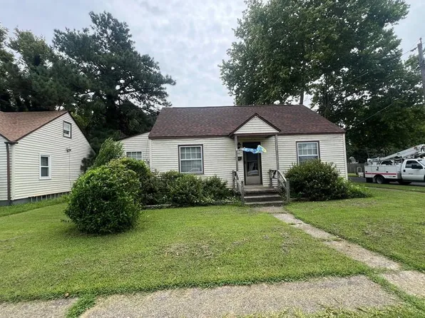 3901 Atterbury St, Norfolk, VA 23513