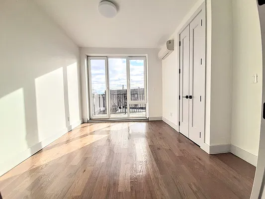 Rented by Bright Villas LLC | media 9