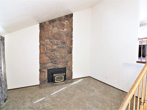 4th image of 519 Dana Cir