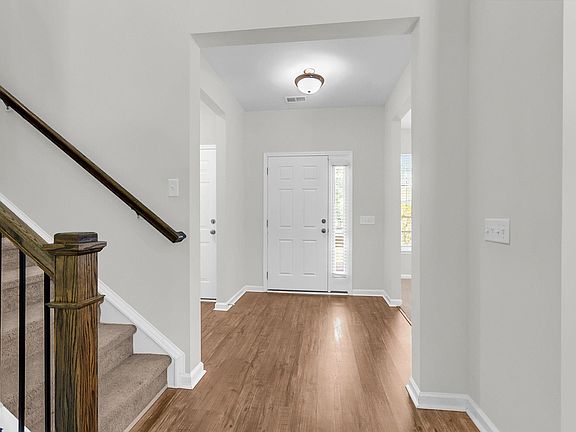 5th image of 512 Wynfield Forest Dr