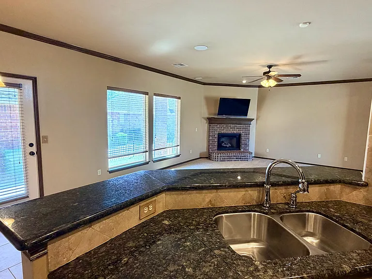 12600 N Rockwell Ave #63 — Photo 13