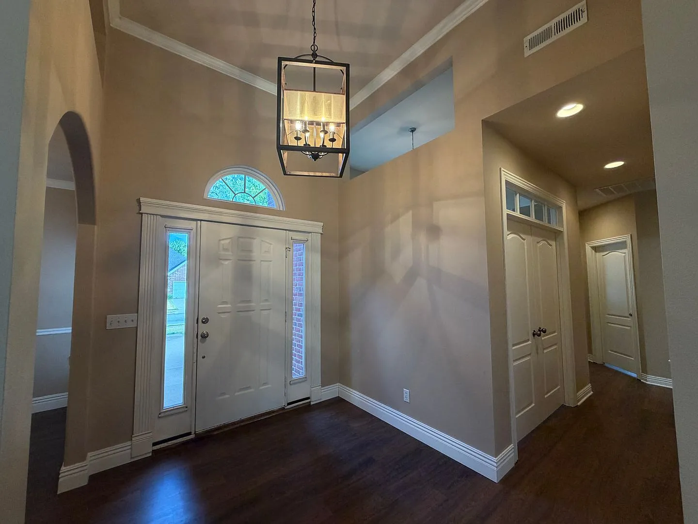 4410 W. Braymore Drive — Photo 2