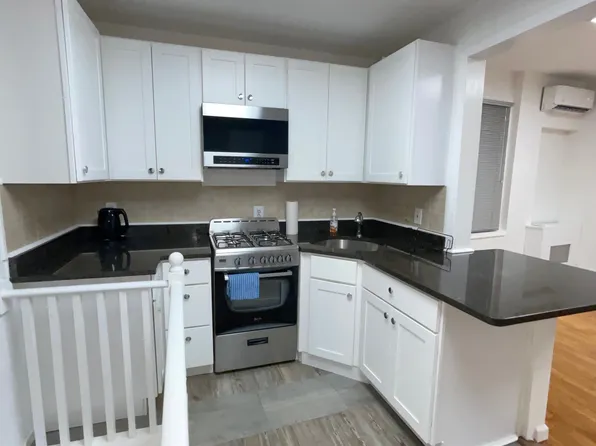 1101 Banner Ave #2, Brooklyn, NY 11235
