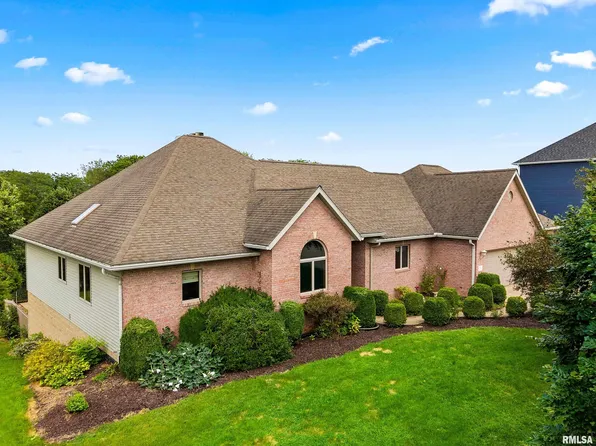1334 N Independence Ct, Metamora, IL 61548