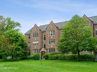 1210 Central St APT 3N, Evanston, IL 60201