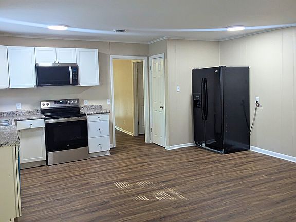 New kitchen, appliances and flooring.