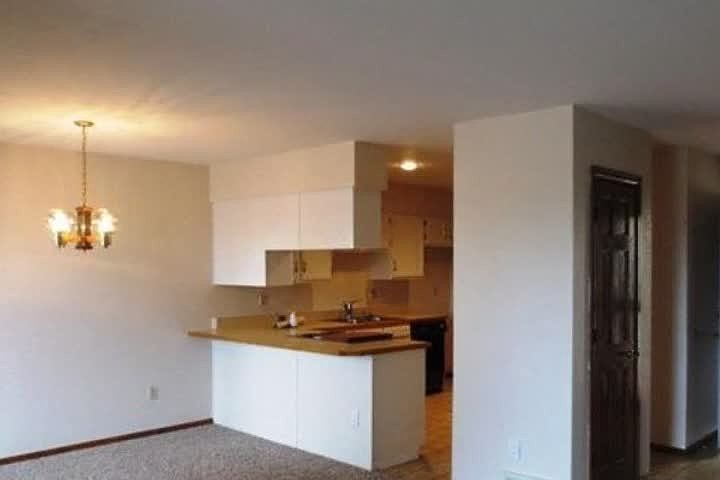 2nd image of 366 Mission Hill Way