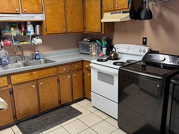 4th image of 6172 Wooded Way #A-b