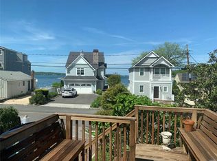 527 Adams St, Centerport, NY 11721