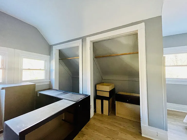1228 Oak Ave #6 — Photo 8